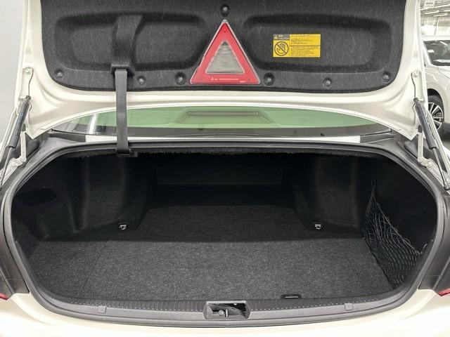 クラウン ２．５ロイヤルサルーン　プレミアムエディション　１オーナー車　Ｂカメラ　フルセグ地デジＴＶ　パワーシート　点検記録簿　キーフリー　スマートキー　クルーズコントロール　ＥＴＣ　アルミホイール　運転席エアバッグ　ＡＡＣ　盗難防止システム　ＨＤＤナビ（18枚目）