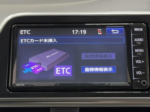 シエンタ ファンベースＧ　バックモニタ－　イモビ　パワステ　ＬＥＤライト　アイスト　デュアルエアバッグ　記録簿有　横滑り防止装置　エアバッグ　ドライブレコーダー　オートエアコン　パワーウィンドウ　ＡＢＳ　スマートキー　ＥＴＣ（7枚目）