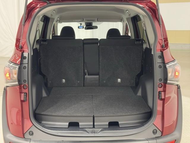 シエンタ ファンベースＧ　バックモニタ－　イモビ　パワステ　ＬＥＤライト　アイスト　デュアルエアバッグ　記録簿有　横滑り防止装置　エアバッグ　ドライブレコーダー　オートエアコン　パワーウィンドウ　ＡＢＳ　スマートキー　ＥＴＣ（17枚目）