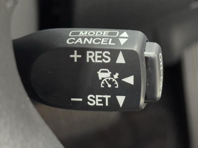 クラウンハイブリッド ロイヤルサルーンＧ　Ｂモニター　ＨＤＤナビゲーション　本革シート　オートエアコン　ナビＴＶ　電動シート　フルセグＴＶ　盗難防止システム　ＡＵＸ　ドラレコ　キーレス　パワーウィンドウ　アルミホイール　横滑り防止装置　ＥＴＣ（11枚目）