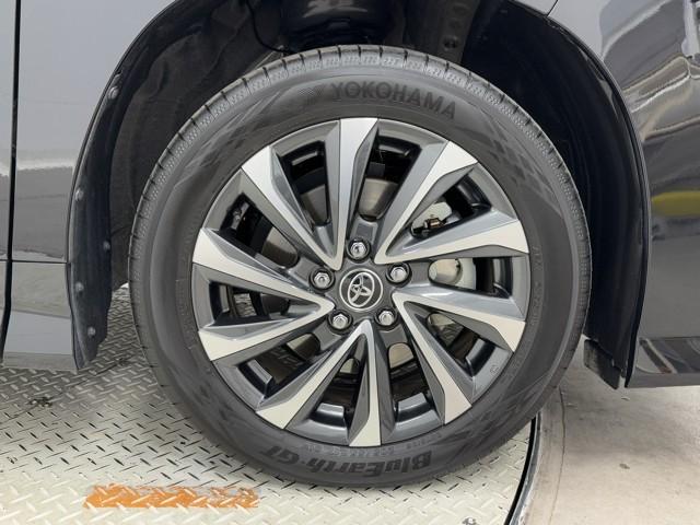 ヴォクシー ハイブリッドＳ－Ｚ　パワーウィンドウ　ＤＶＤ再生機能　インテリキー　横滑防止装置　地デジＴＶ　アクティブクルーズコントロール　フルオートエアコン　リアカメラ　エアバッグ　ＡＢＳ　１００Ｖ充電　ナビＴＶ　ＷＡＣ　キーレス（18枚目）