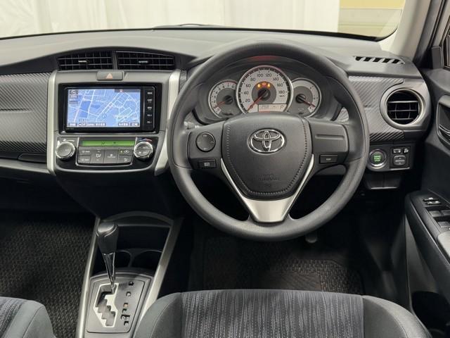 カローラフィールダー 1.5G エアロツアラー ワンセグTV メンテナンスノート ワンオーナー車 キーレス スマキー アイドリングストップ ナビ&TV パワステ パワーウインドウ WSRS アルミ付き AUX ABS DVD再生 AAC エアバッグ(4枚目)