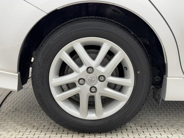 カローラフィールダー 1.5G エアロツアラー ワンセグTV メンテナンスノート ワンオーナー車 キーレス スマキー アイドリングストップ ナビ&TV パワステ パワーウインドウ WSRS アルミ付き AUX ABS DVD再生 AAC エアバッグ(18枚目)