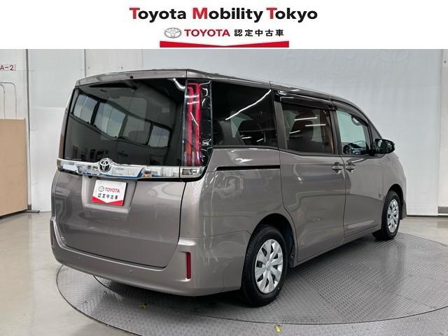 ノア Ｘ　ブレーキサポート　イモビライザー　アイドリングストッ　メンテナンスノート　ＡＵＸ　デュアルエアコン　ワンオーナー車　クルーズＣ　バックモニタ－　ＬＥＤランプ　スマートキ　オートエアコン　ＥＳＣ　３列（2枚目）