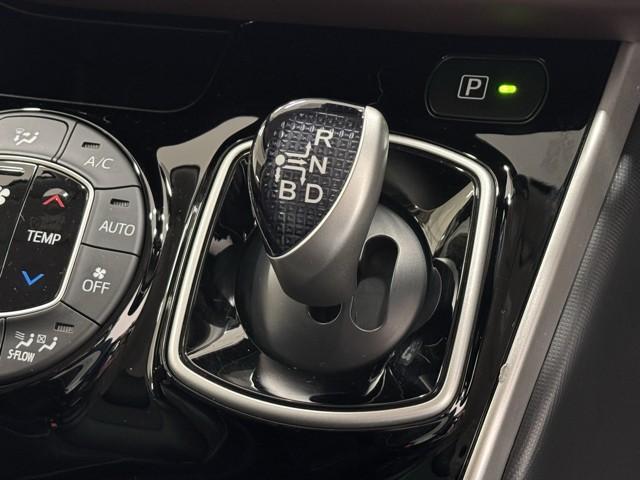 �e���݂₷���V�t�g�ł��B�@�⓹��M���̑������{�ł͑��삪�ȒP�ł����ł��B�@�V�t�g�`�F���W���₷�����ɍl�����Ĕz�u����Ă���̂ő��삵�Ղ��ł���B