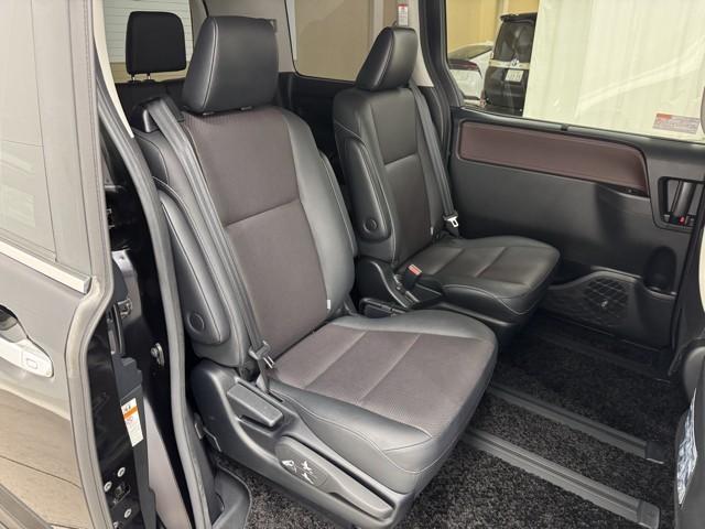 �����L�X�̍���S�n�ǍD�A��Ȃł���B�@�h���C�r���O���A�����ԓ����̐��ŋ���̂��đ�ςł���ˁB�@���������Ă�����̂�����A�����b�N�X�ł���V�[�g�������ł���ˁB