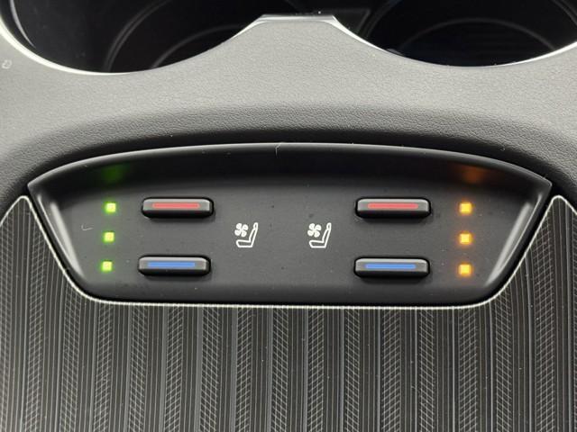 ハリアーハイブリッド Ｚ　レザーパッケージ　ナビＴＶ　ＬＥＤライト　本革　エアコン　横滑り防止　ドラレコ付　クルーズコントロール　Ｐシート　ガラスルーフ　メディアプレイヤー接続　キーレスエントリー　フルセグテレビ　アイドリングストップ　アルミ（13枚目）