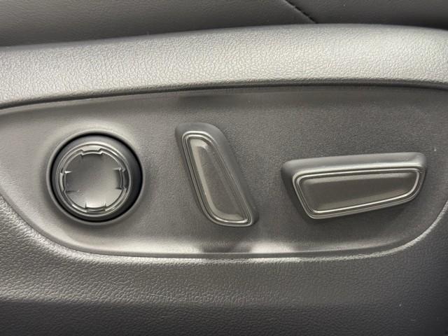 ハリアーハイブリッド Ｚ　レザーパッケージ　ナビＴＶ　ＬＥＤライト　本革　エアコン　横滑り防止　ドラレコ付　クルーズコントロール　Ｐシート　ガラスルーフ　メディアプレイヤー接続　キーレスエントリー　フルセグテレビ　アイドリングストップ　アルミ（15枚目）