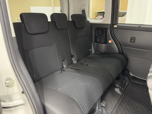 �����L�X�̍���S�n�ǍD�A��Ȃł���B�@�h���C�r���O���A�����ԓ����̐��ŋ���̂��đ�ςł���ˁB�@���������Ă�����̂�����A�����b�N�X�ł���V�[�g�������ł���ˁB