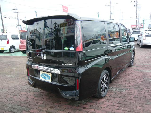 ステップワゴンスパーダ スパーダ　衝突被害軽減ブレーキ　横滑り防止装置　クルーズコントロール　両側電動スライドドア　オートライト　フリップダウンモニター　ナビ　フルセグＴＶ　ブルートゥース　ＨＤＭＩ　ＥＴＣ　純正アルミホイール（2枚目）