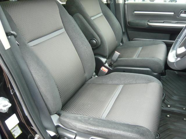 ステップワゴンスパーダ スパーダ　衝突被害軽減ブレーキ　横滑り防止装置　クルーズコントロール　両側電動スライドドア　オートライト　フリップダウンモニター　ナビ　フルセグＴＶ　ブルートゥース　ＨＤＭＩ　ＥＴＣ　純正アルミホイール（15枚目）