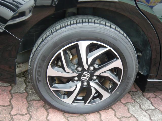 ステップワゴンスパーダ スパーダ　衝突被害軽減ブレーキ　横滑り防止装置　クルーズコントロール　両側電動スライドドア　オートライト　フリップダウンモニター　ナビ　フルセグＴＶ　ブルートゥース　ＨＤＭＩ　ＥＴＣ　純正アルミホイール（28枚目）