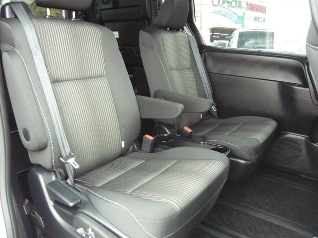 ヴォクシー ZS モデリスタエアロ 衝突被害軽減ブレーキ 車線逸脱防止装置 ナビ フルセグTV ブルートゥース 両側電動スライドドア クルーズコントロール ドライブレコーダー オートライト ETC(16枚目)