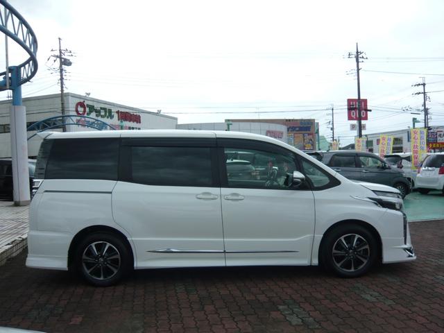 ヴォクシー ZS モデリスタエアロ 衝突被害軽減ブレーキ 車線逸脱防止装置 ナビ フルセグTV ブルートゥース 両側電動スライドドア クルーズコントロール ドライブレコーダー オートライト ETC(22枚目)