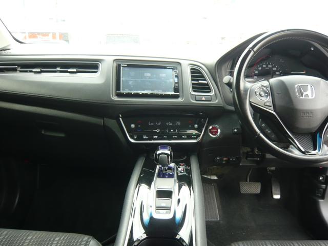 ヴェゼル ハイブリッドZ・ホンダセンシング 衝突被害軽減ブレーキ 横滑り防止装置 ナビ フルセグTV ブルートゥース CD バックカメラ 前後ドライブレコーダー シートヒーター ETC クルーズコントロール(3枚目)
