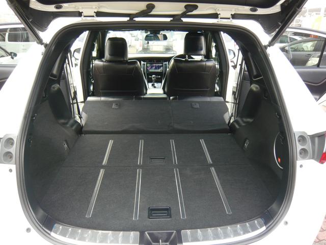 ハリアー プレミアム　衝突被害軽減ブレーキ　横滑り防止装置　オートライト　オートハイビーム　電動リアゲート　ナビ　フルセグＴＶ　ブルートゥース　ＣＤ　ＤＶＤ　ＥＴＣ　スマートキー　プッシュスタート（14枚目）