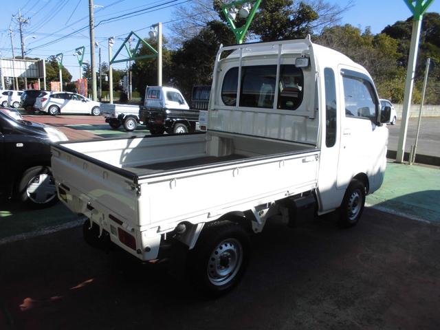 ダイハツ ハイゼットトラック ジャンボ 1オーナー 4wd 社外ナビ地デジ キーレス 作業灯 ゲートプロテクター 117 0万円 平成29年 17年 千葉県 中古車 価格 Com ダイハツ ハイゼットトラック ジャンボ 1オーナー 4wd 社外ナビ地デジ キーレス 作業灯 ゲートプロテクター 117 0万円 平成29年 17年 千葉県 中古車 価格 Com