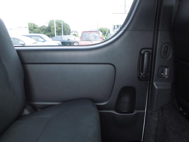 ハイエースバン スーパーGL ダークプライムII 1オーナー ナビフルセグ地デジ ミラー内臓Bカメラ ETC ドラレコ 純OPアルミ 両側パワーSドア LEDヘッドライト TVジャンプキット スマートキー 100v電源 WエアB 衝突被害軽減システム(25枚目)