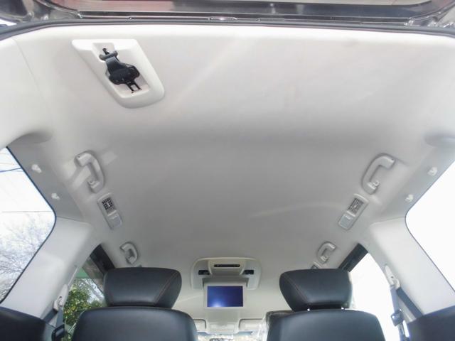 エルグランド ２５０ハイウェイスター　切替式４ＷＤ　７人乗り　純正ナビ　全方位アラウンドビューカメラ　純天井モニター　左右パワースライドドア　ＥＴＣ　ＨＩＤ　スマートキー　専用コンビレザー風シート　タイヤ４本新品（39枚目）