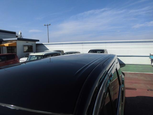 エルグランド ２５０ハイウェイスター　切替式４ＷＤ　７人乗り　純正ナビ　全方位アラウンドビューカメラ　純天井モニター　左右パワースライドドア　ＥＴＣ　ＨＩＤ　スマートキー　専用コンビレザー風シート　タイヤ４本新品（70枚目）