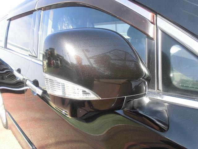 エルグランド ２５０ハイウェイスター　切替式４ＷＤ　７人乗り　純正ナビ　全方位アラウンドビューカメラ　純天井モニター　左右パワースライドドア　ＥＴＣ　ＨＩＤ　スマートキー　専用コンビレザー風シート　タイヤ４本新品（74枚目）