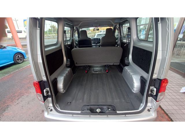 ＮＶ２００バネットバン ＶＸ　ナビ　バックカメラ　パワーウィンドウ　オートマ　ＥＴＣ　５人乗り　カラードバンパー　フロントＵＶカットグリーンガラス　セカンドシート折り畳シート　両側スライドドア（22枚目）
