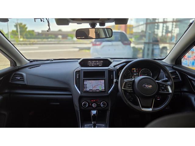 インプレッサスポーツ １．６ｉ－Ｌアイサイト　２ＷＤ　アイサイトｖｅｒ．３　ナビＴＶ　バックカメラ　アダプティブクルーズコントロール　ＥＴＣ　レーンキープアシスト　Ｃ型　ＬＥＤヘッドライト＆ＬＥＤライナー　コーナーセンサー　オートホールドブレーキ（9枚目）