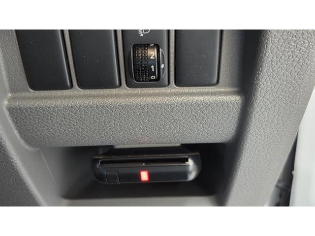 NV350キャラバンワゴン DX 10人乗り ガソリン車 ナビ バックカメラ スペアキー有り ETC Wエアコン(18枚目)