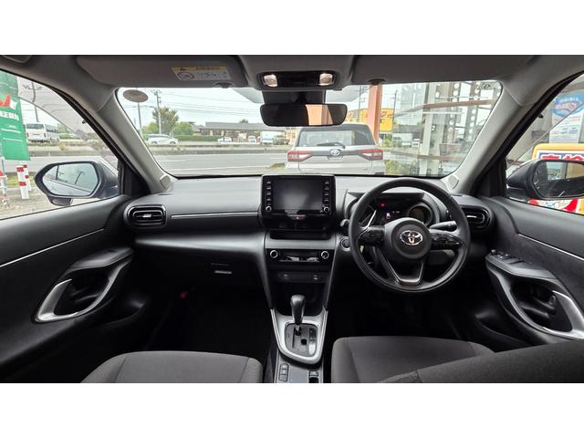 ヤリスクロス Ｇ　純正ナビ　バックカメラ　ドライブレコーダー　ＬＥＤヘッドライト　オートハイビーム　トヨタセーフティーセンス　レーンキープアシスト　アダプティブクルーズコントロール　アンドロイドオート対応（8枚目）