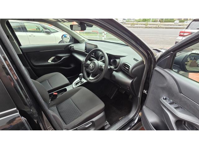 ヤリスクロス Ｇ　純正ナビ　バックカメラ　ドライブレコーダー　ＬＥＤヘッドライト　オートハイビーム　トヨタセーフティーセンス　レーンキープアシスト　アダプティブクルーズコントロール　アンドロイドオート対応（10枚目）