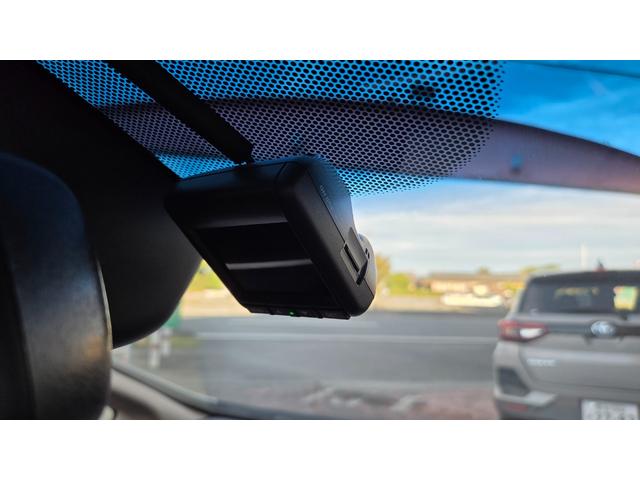 シャトル ハイブリッドＸ　ホンダセンシング　純正ナビＴＶ　バックカメラ　ＥＴＣ　ドラレコ　アダプティブクルーズコントロール　レーンキープアシスト　ＬＥＤヘッドライト　革巻きステアリング　パドルシフト（21枚目）