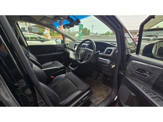 オデッセイ アブソルート・Ｘホンダセンシングアドバンスドパッケジ　純正ナビＴＶ　アラウンドビューモニター　ＥＴＣ　ドラレコ　両側パワースライドドア　パワーシート　アダプティブクルーズコントロール　ハーフレザーシート　ＬＥＤヘッドライト　ホンダセンシング（9枚目）