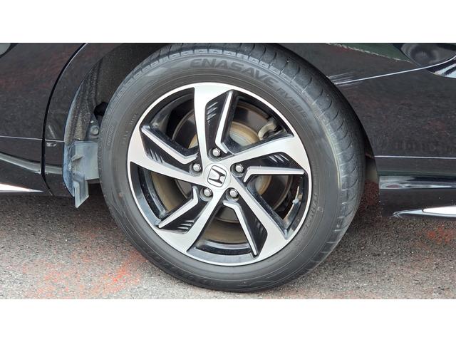 オデッセイ アブソルート・Ｘホンダセンシングアドバンスドパッケジ　純正ナビＴＶ　アラウンドビューモニター　ＥＴＣ　ドラレコ　両側パワースライドドア　パワーシート　アダプティブクルーズコントロール　ハーフレザーシート　ＬＥＤヘッドライト　ホンダセンシング（14枚目）