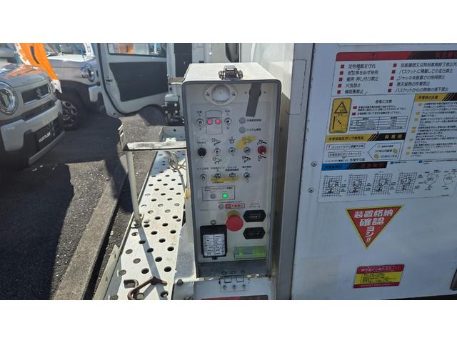 キャリイトラック 高所作業車 アイチコーポレーション製 SC05ARN 4WD MT 社外ナビTV キーレス パワーウインドウ 5.4メートル(7枚目)