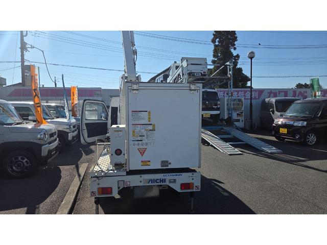 キャリイトラック 高所作業車 アイチコーポレーション製 SC05ARN 4WD MT 社外ナビTV キーレス パワーウインドウ 5.4メートル(8枚目)