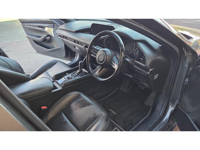 MAZDA3ファストバック 20Sプロアクティブ ツーリングセレクション ハイブリッド 純正ナビTV アラウンドビューモニター ブラックレザーパッケージ 18AW LEDヘッドライト アダプティブクルーズコントロール BOSEスピーカー ETC ドラレコ シートヒーター(9枚目)
