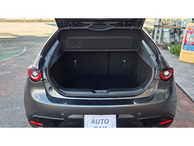 MAZDA3ファストバック 20Sプロアクティブ ツーリングセレクション ハイブリッド 純正ナビTV アラウンドビューモニター ブラックレザーパッケージ 18AW LEDヘッドライト アダプティブクルーズコントロール BOSEスピーカー ETC ドラレコ シートヒーター(12枚目)