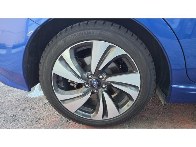 インプレッサスポーツ ＳＴＩスポーツ　４ＷＤ　ＡＴ　純正ナビＴＶ　バックカメラ　サイドカメラ　Ｅ型ＬＥＤヘッドライト　アイサイト　アダプティブクルーズコントロール　ＳＴＩ専用シート　純正ＡＷ有り（8枚目）