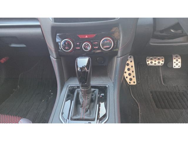 インプレッサスポーツ ＳＴＩスポーツ　４ＷＤ　ＡＴ　純正ナビＴＶ　バックカメラ　サイドカメラ　Ｅ型ＬＥＤヘッドライト　アイサイト　アダプティブクルーズコントロール　ＳＴＩ専用シート　純正ＡＷ有り（12枚目）