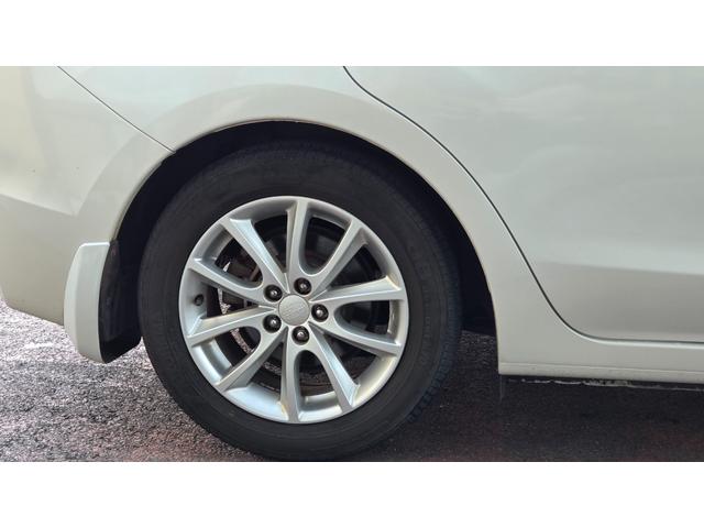 インプレッサスポーツ ２．０ｉアイサイト　４ＷＤ　アイサイト　クルーズコントロール　ＨＩＤヘッドライト　ナビＴＶ　ＥＴＣ　ドラレコ　バックカメラ　　革巻きステアリング（11枚目）