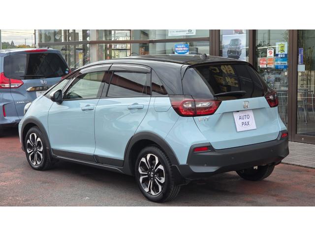 フィット クロスター　純正ナビＴＶ　バックカメラ　前後ドラレコ　ＥＴＣ　ホンダセンシング　ＬＥＤヘッドライト　純正ＡＷ　スマートキー　レーンキープアシスト　アダプティブクルーズコントロール（6枚目）