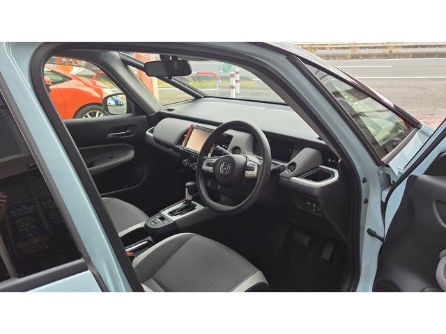 フィット クロスター　純正ナビＴＶ　バックカメラ　前後ドラレコ　ＥＴＣ　ホンダセンシング　ＬＥＤヘッドライト　純正ＡＷ　スマートキー　レーンキープアシスト　アダプティブクルーズコントロール（12枚目）