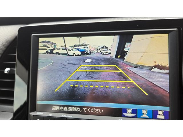 フィット クロスター　純正ナビＴＶ　バックカメラ　前後ドラレコ　ＥＴＣ　ホンダセンシング　ＬＥＤヘッドライト　純正ＡＷ　スマートキー　レーンキープアシスト　アダプティブクルーズコントロール（14枚目）
