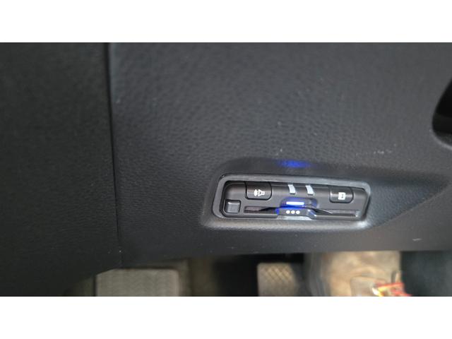 フィット クロスター　純正ナビＴＶ　バックカメラ　前後ドラレコ　ＥＴＣ　ホンダセンシング　ＬＥＤヘッドライト　純正ＡＷ　スマートキー　レーンキープアシスト　アダプティブクルーズコントロール（18枚目）