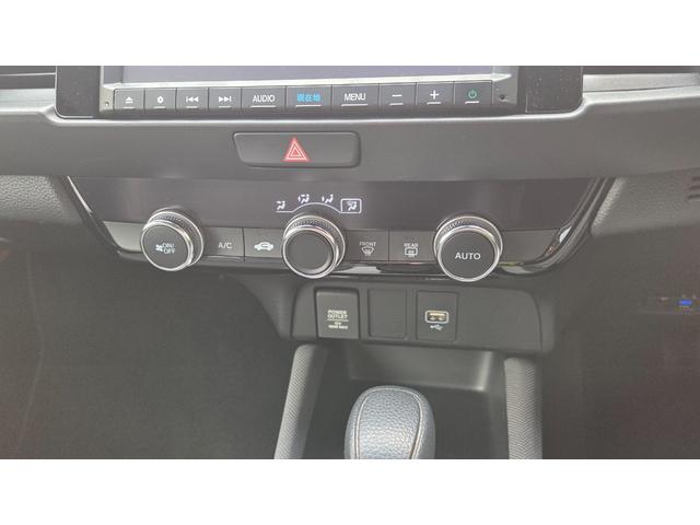 フィット クロスター　純正ナビＴＶ　バックカメラ　前後ドラレコ　ＥＴＣ　ホンダセンシング　ＬＥＤヘッドライト　純正ＡＷ　スマートキー　レーンキープアシスト　アダプティブクルーズコントロール（22枚目）