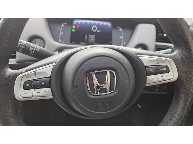 フィット クロスター　純正ナビＴＶ　バックカメラ　前後ドラレコ　ＥＴＣ　ホンダセンシング　ＬＥＤヘッドライト　純正ＡＷ　スマートキー　レーンキープアシスト　アダプティブクルーズコントロール（23枚目）