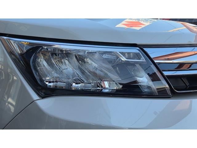 ルーミー Ｇ　純正ナビＴＶ　パノラミックビューモニター　両側パワースライドドア　ＥＴＣ２．０　前後ドライブレコーダー　ＬＥＤヘッドライト　スマートアシスト　コーナーセンサー　オートハイビーム　衝突軽減ブレーキ（16枚目）