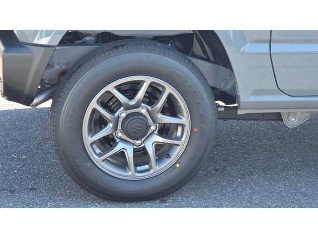 ジムニー ＸＣ　届出済み未使用車　Ｆ５ＭＴ　４型　切り替え式４ＷＤ　スズキセーフティーサポート　ＬＥＤヘッドライト　シートヒーター　純正ＡＷ　クルーズコントロール（7枚目）