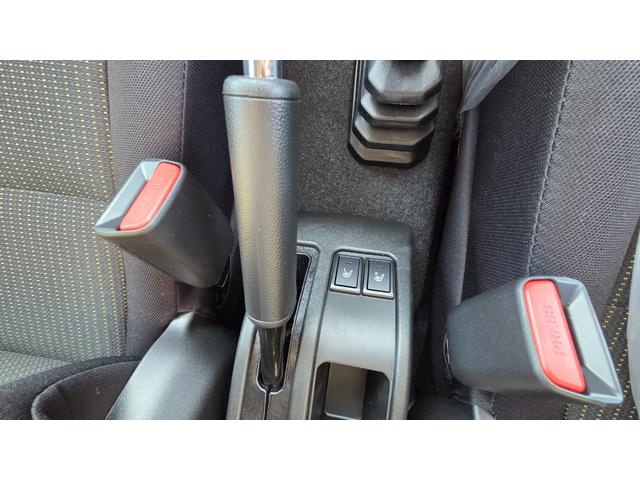 ジムニー ＸＣ　届出済み未使用車　Ｆ５ＭＴ　４型　切り替え式４ＷＤ　スズキセーフティーサポート　ＬＥＤヘッドライト　シートヒーター　純正ＡＷ　クルーズコントロール（8枚目）