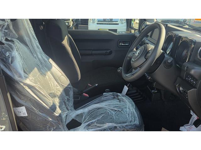 ジムニー ＸＣ　届出済み未使用車　Ｆ５ＭＴ　４型　切り替え式４ＷＤ　スズキセーフティーサポート　ＬＥＤヘッドライト　シートヒーター　純正ＡＷ　クルーズコントロール（11枚目）